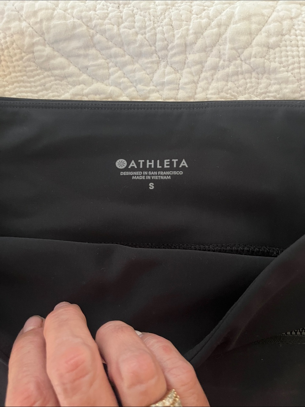 Athleta Black Leggings with Zipper Pockets in front S - Picture 4 of 9